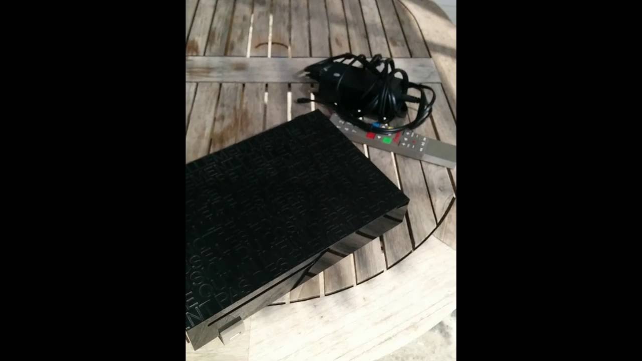 Merci Xavier Niel - Comment renvoyer la freebox 1/4